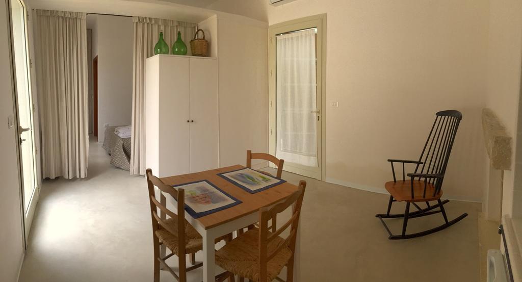 Tenuta Sant'Andrea Giuggianello Phòng bức ảnh