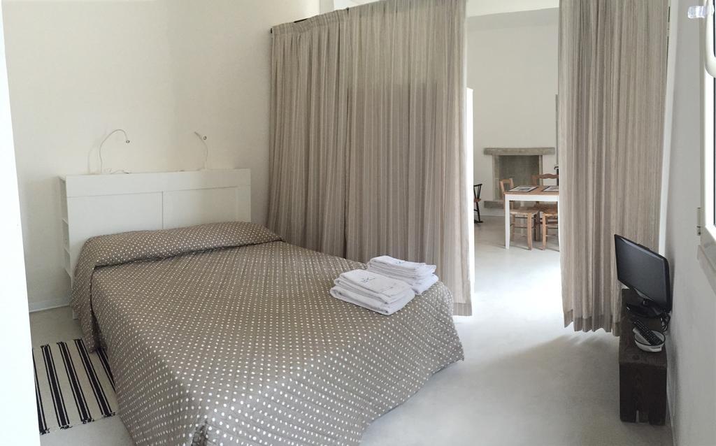 Tenuta Sant'Andrea Giuggianello Phòng bức ảnh
