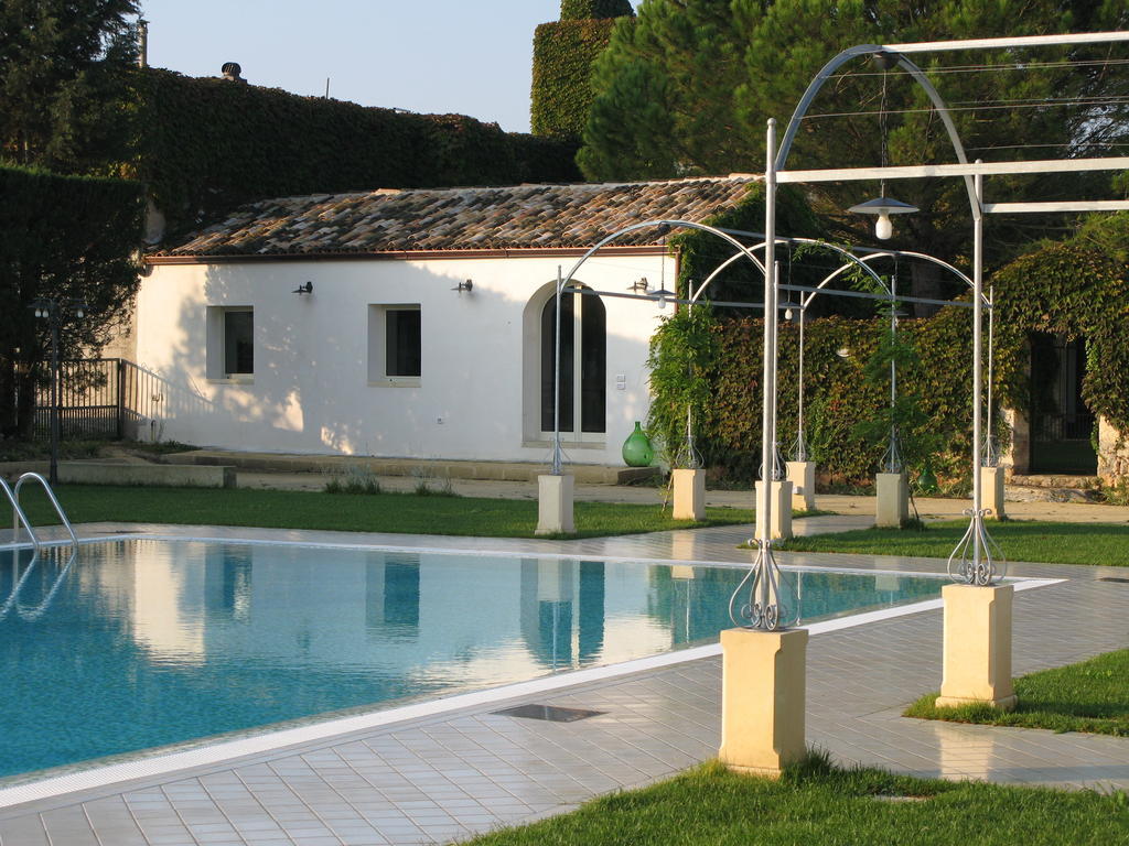 Tenuta Sant'Andrea Giuggianello Ngoại thất bức ảnh